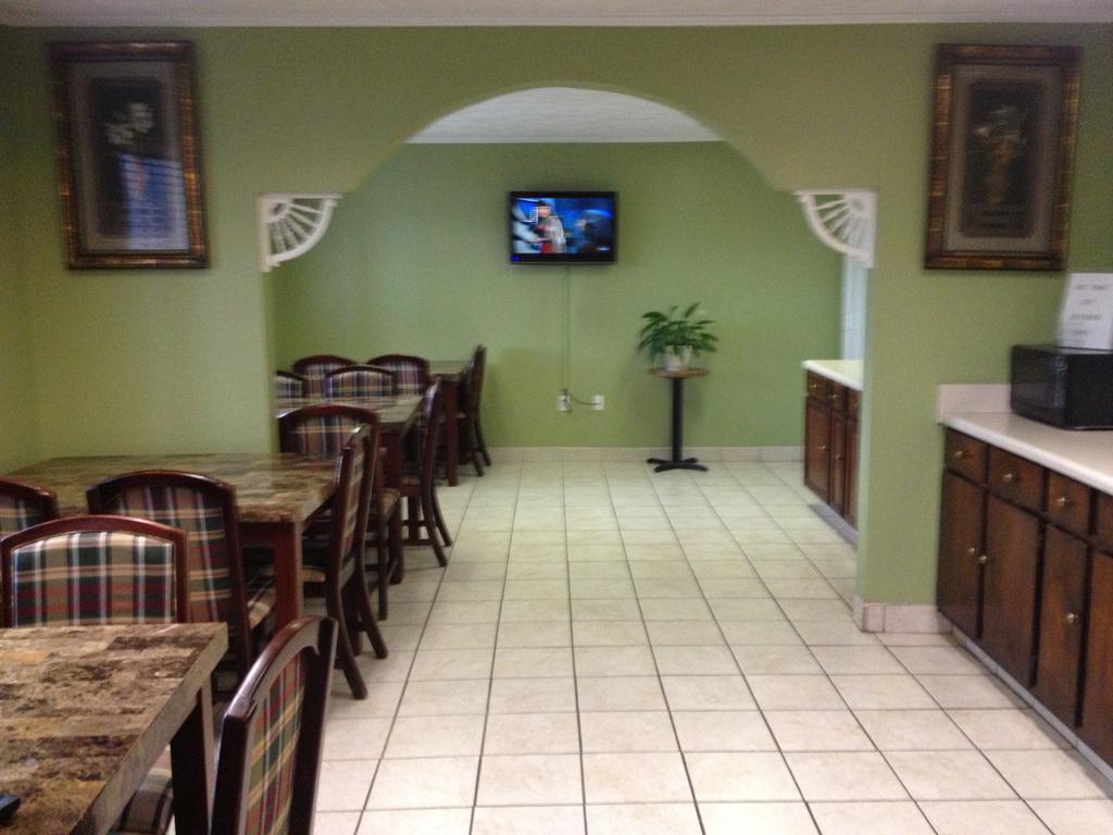 Knights Inn Memphis Airport Bagian luar foto